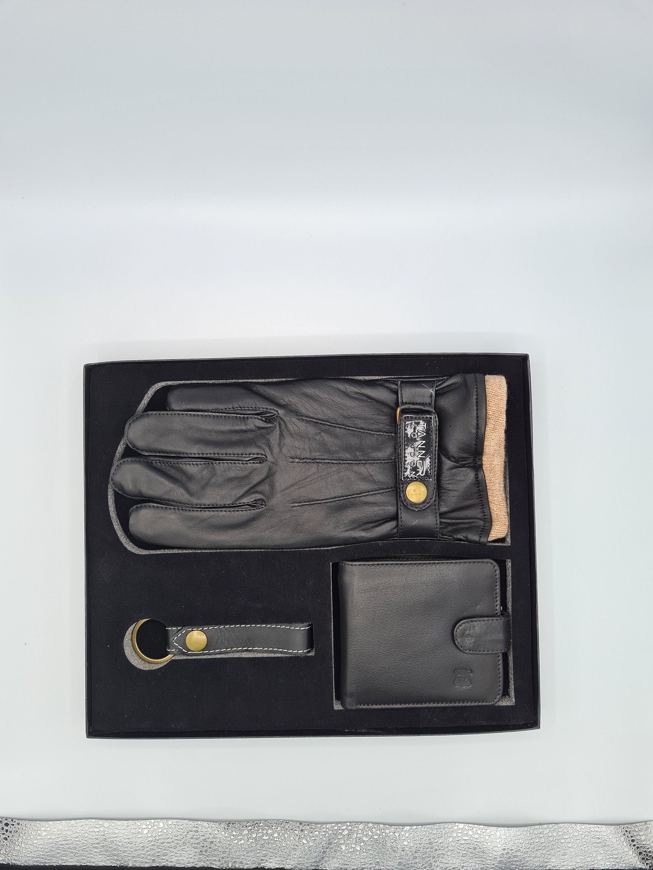 Mens Black Real Leather handmade Gloves wallet and keyring gift box for him